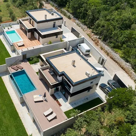 Villa Unua - Sea View *